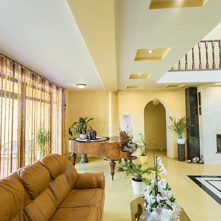 Sunrise Boutique Hotel แบรฮอฟ ภายนอก รูปภาพ
