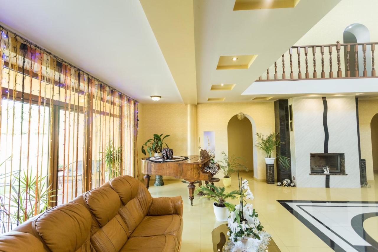 Sunrise Boutique Hotel แบรฮอฟ ภายนอก รูปภาพ