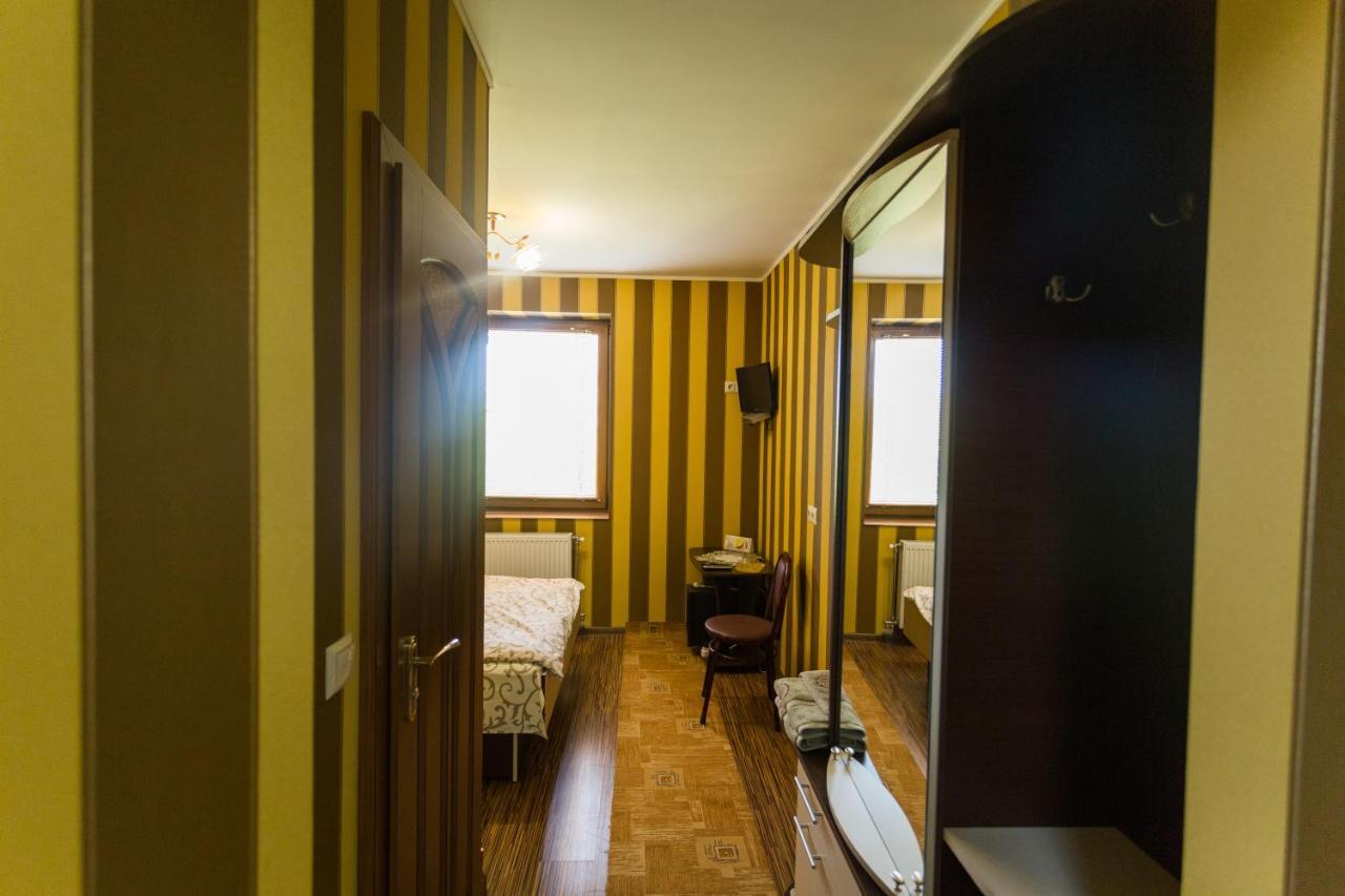 Sunrise Boutique Hotel แบรฮอฟ ภายนอก รูปภาพ