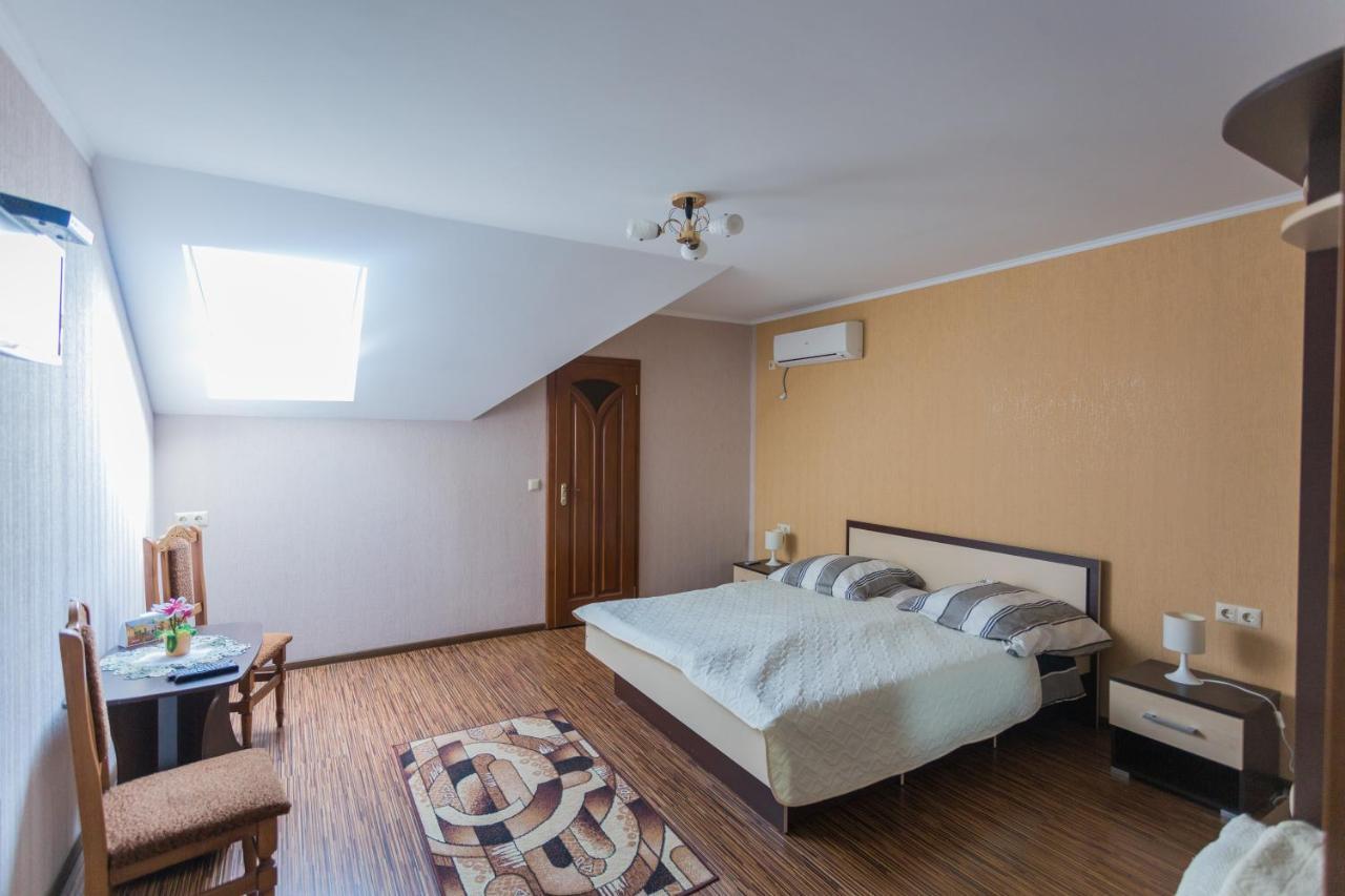Sunrise Boutique Hotel แบรฮอฟ ภายนอก รูปภาพ